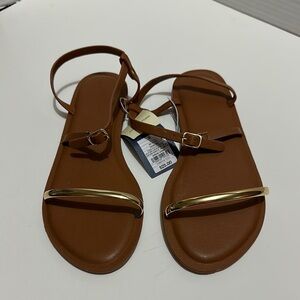 Universal Thread Brown Sandals with Gold Accents Size 9